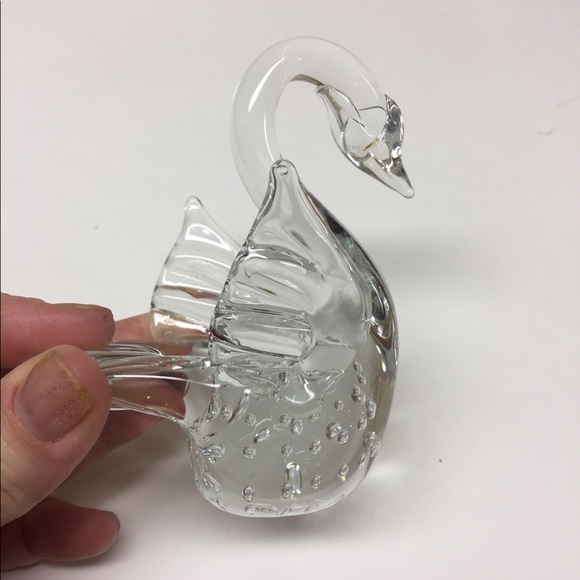 Glass swan figurine paperweight decor - Picture 7 of 11